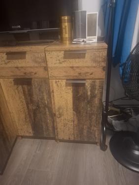 4 losse kasten of als 1 dressoir te zetten en los kastje nog geen jaar oud