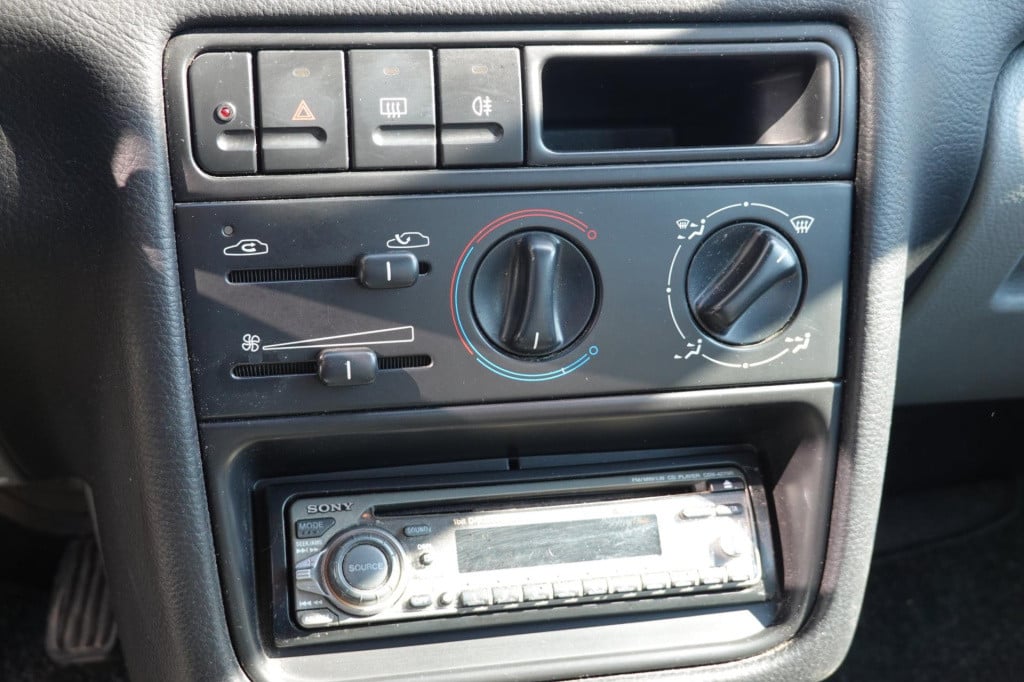 Peugeot 406 1.8-16v sl
