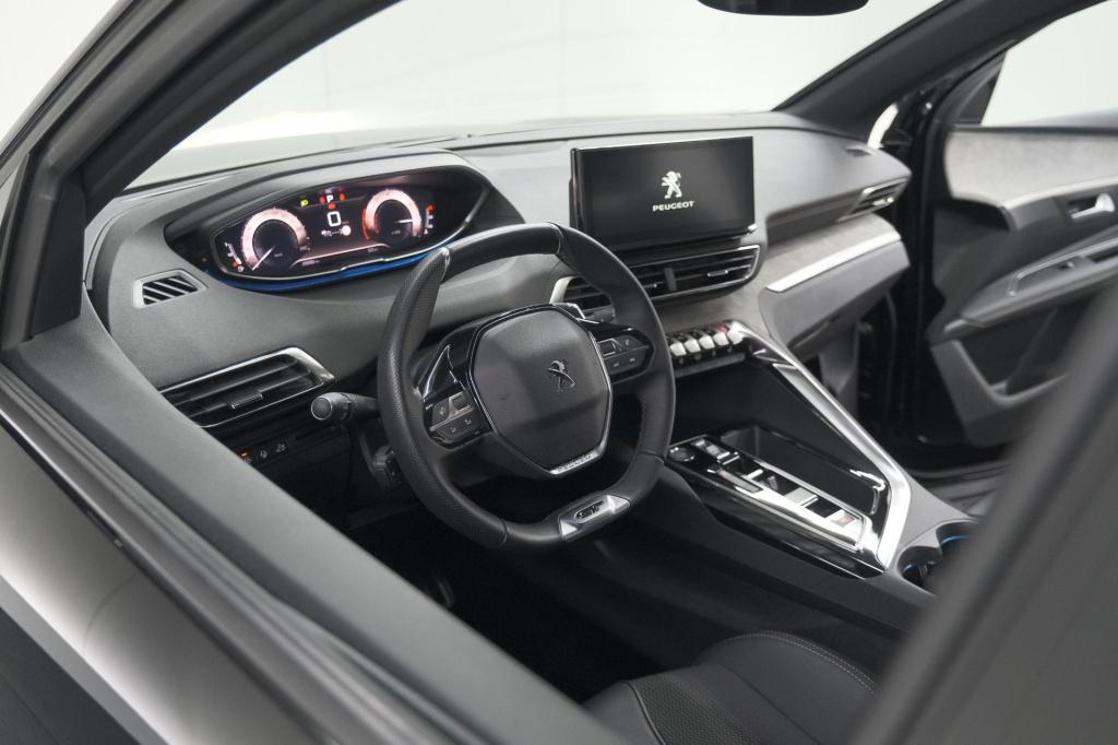 Peugeot 3008 puretech 130 eat8 gt black pack | trekhaak | elektrische koffe