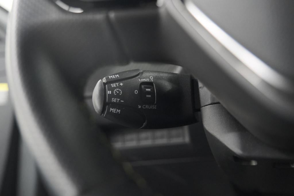 Peugeot 208 puretech 100 gt | camera | navigatie | apple carplay | parkeers