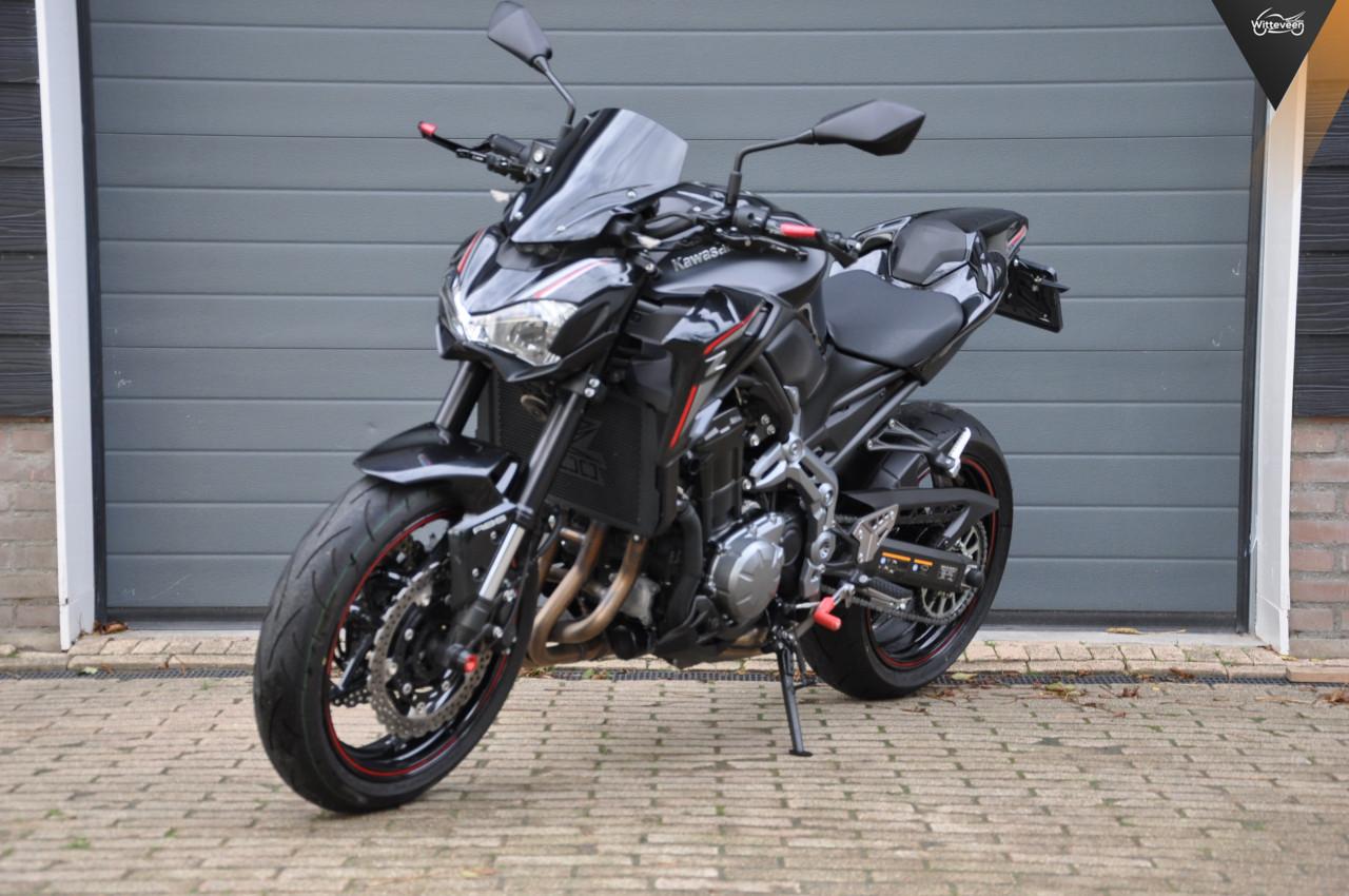Kawasaki Z900 zeer compleet 5800 km