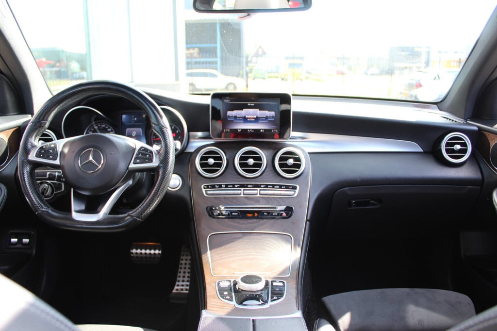 Mercedes-Benz Glc 250 4matic amg | trekhaak | camera |