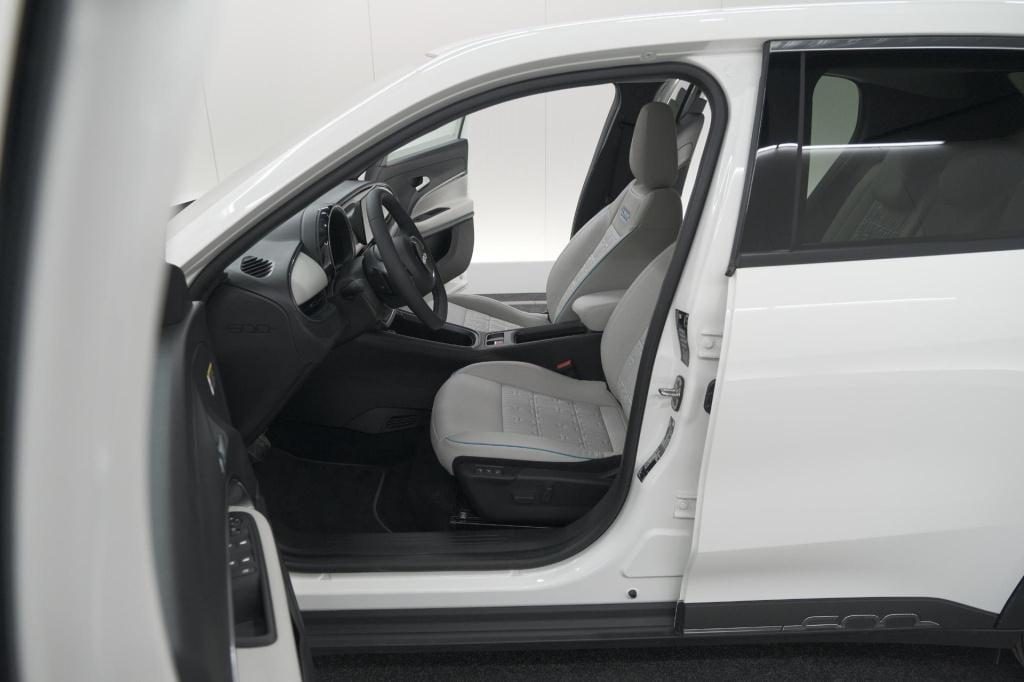 Fiat 600 1.2 hybrid 100 dct6 la prima | camera | adaptieve cruise control |