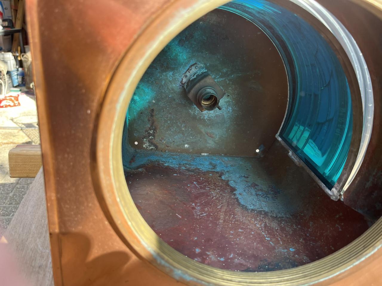 Bak - en stuurboor lampen van koper