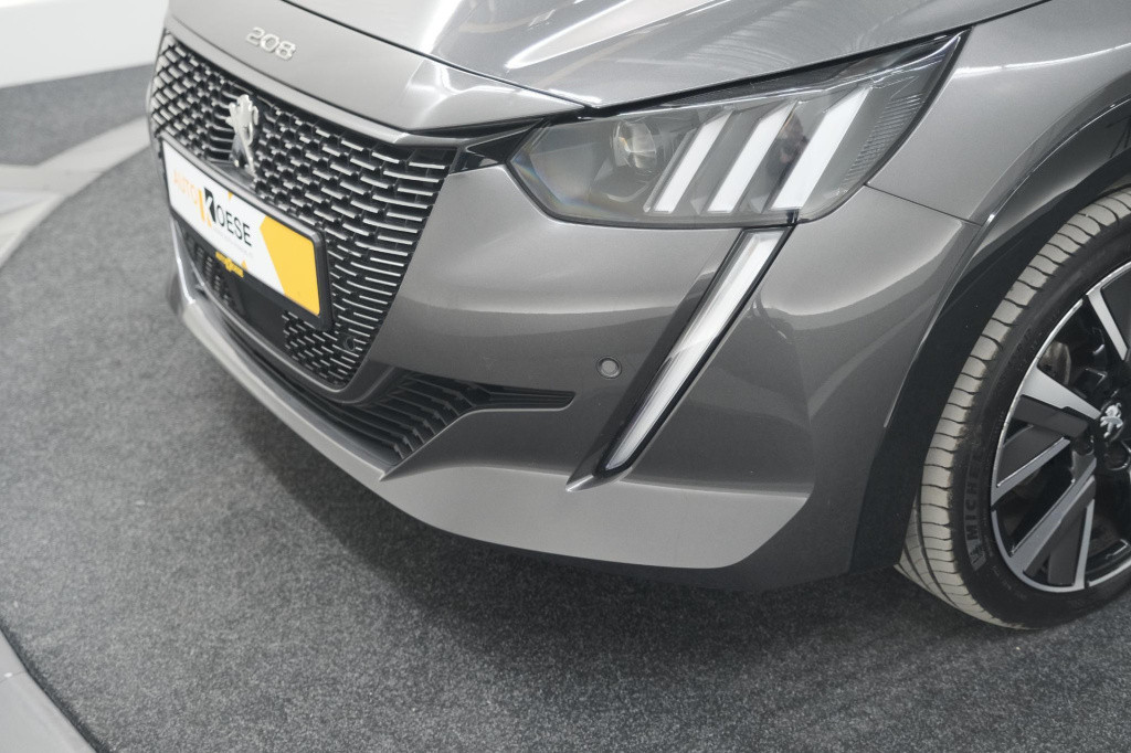 Peugeot 208 puretech 100 gt | camera | adaptieve cruise control | navigatie