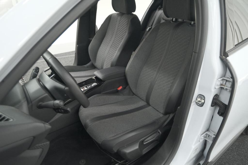 Peugeot 2008 puretech 100 allure | camera | navigatie | parkeersensoren | a