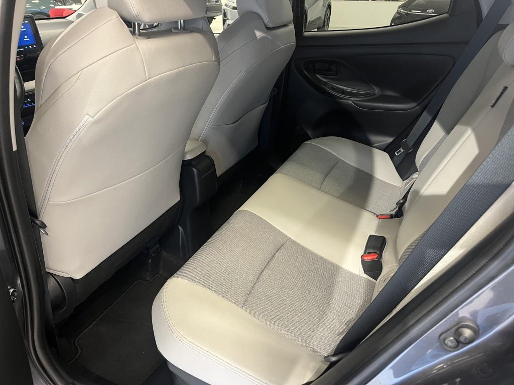 Toyota Yaris 1.5 hybrid executive
