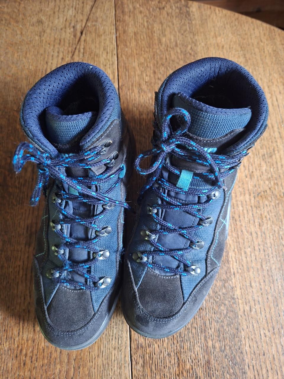 Lowa wandelschoenen maat 39