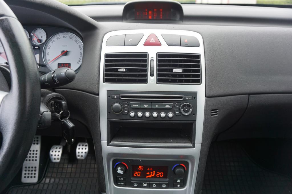 Peugeot 307 sw 1.6-16v griffe climate / cruise / pano / leder / parkeers. /