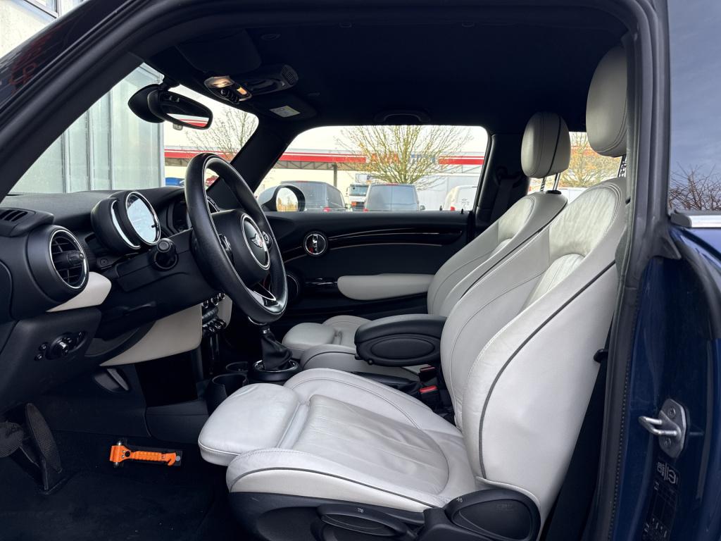 Mini Cooper mini 1.5 chili | leder | navi | led | clima | stoelverw.