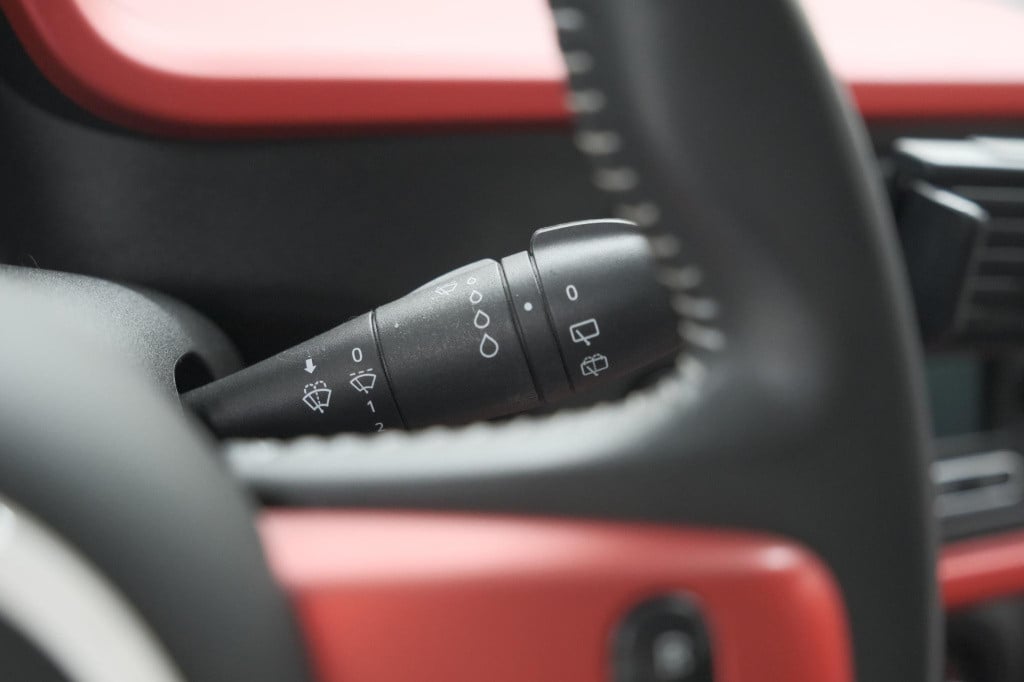 Renault Twingo 1.0 sce collection | parkeersensoren | airco | bluetooth rad