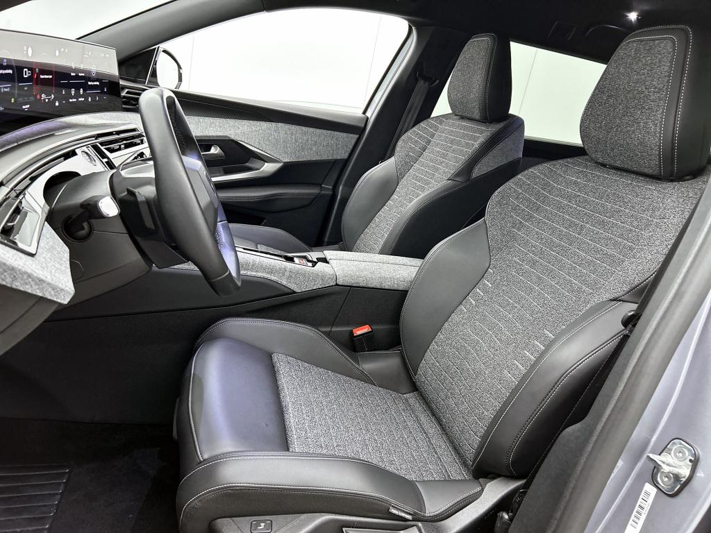 Peugeot 5008 hybrid 145 pk automaat allure | rijklaar | panoramisch navigat