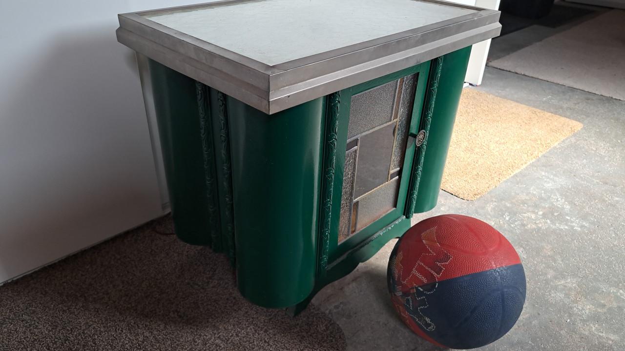 Thee-kastje vintage met glas-in-lood deurtjed