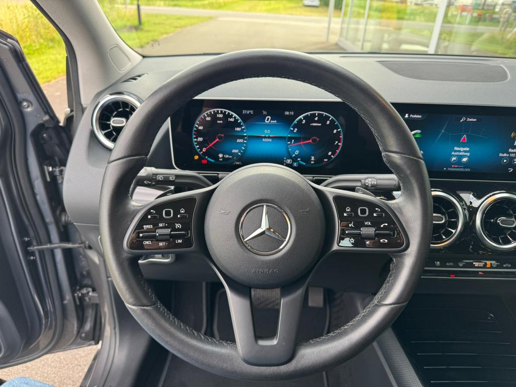 Mercedes-Benz B-Klasse 180 style automaat , achteruitrijcamera