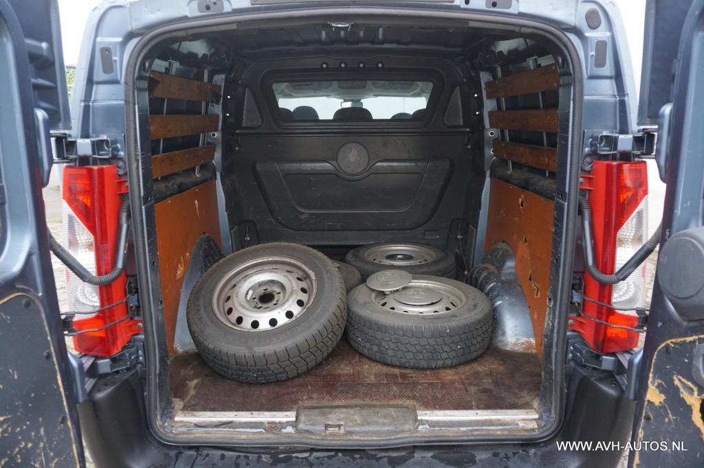 Peugeot Expert 229 1.6 hdi l2h1 dubbel cabine