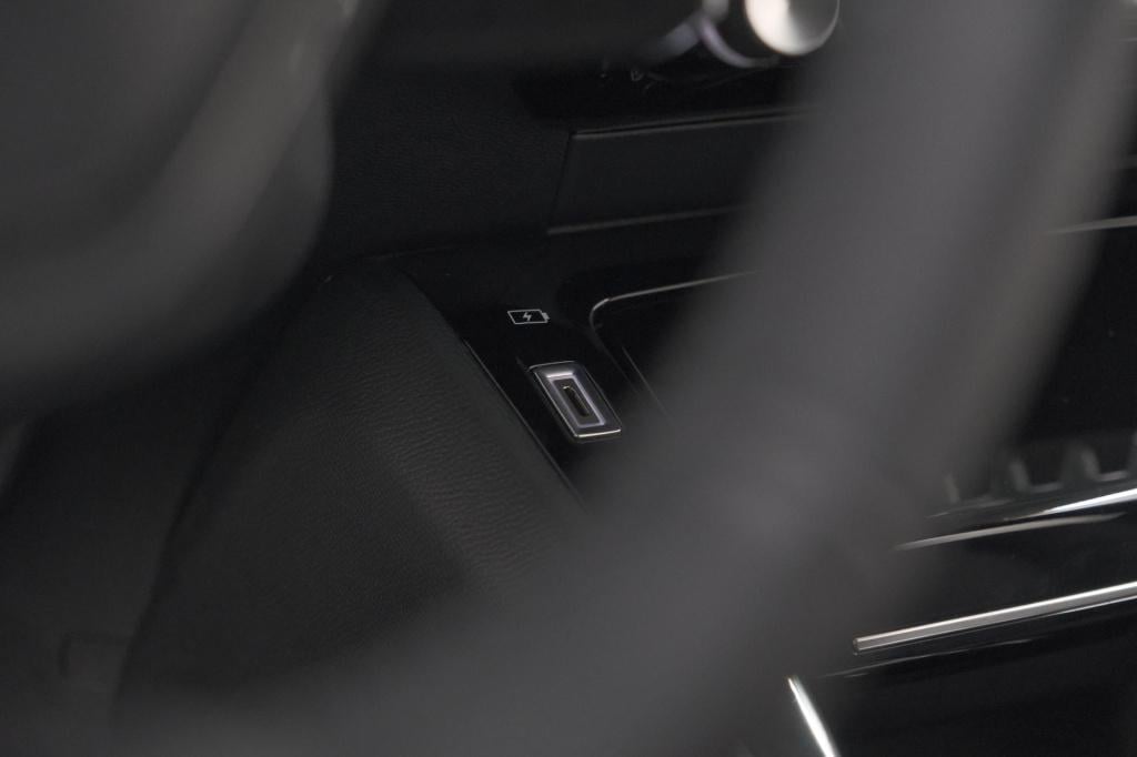 Peugeot 208 hybrid 110 e-dcs6 allure | stoelverwarming | apple carplay | pa