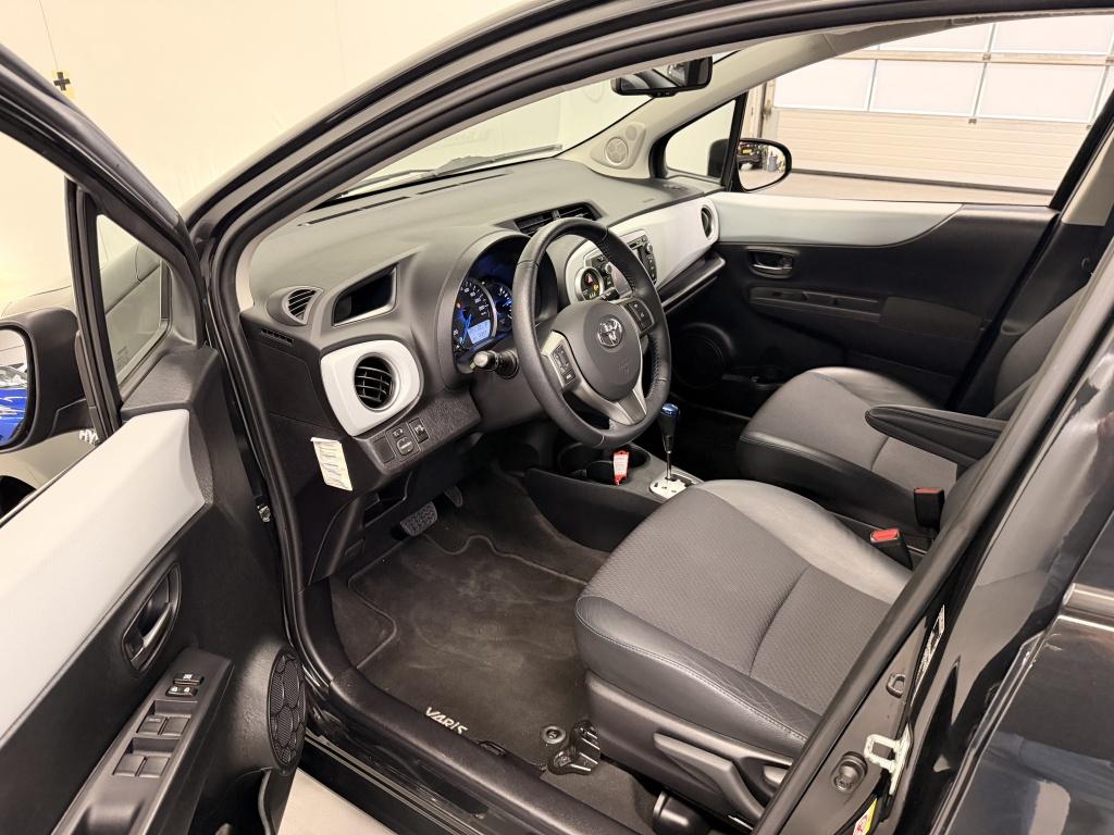 Toyota Yaris 1.5 hybrid dynamic