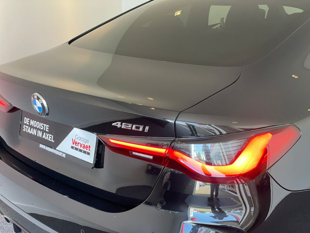 BMW 4 Serie coupé 420i high executive m-sport