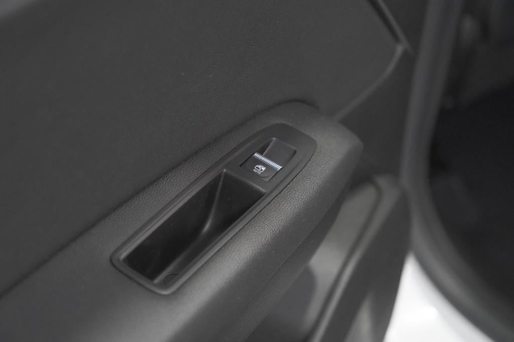 Renault Captur tce 130 intens | trekhaak | camera | parkeersensoren