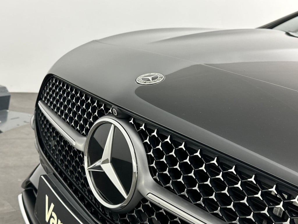 Mercedes-Benz A-Klasse 250 e amg line | automaat | lage km stand! | apple c