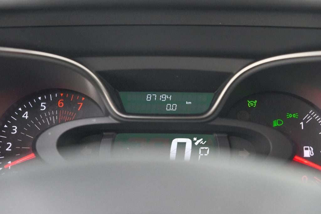 Renault Captur tce 120 edc intens | camera | dodehoekdetectie | navigatie |