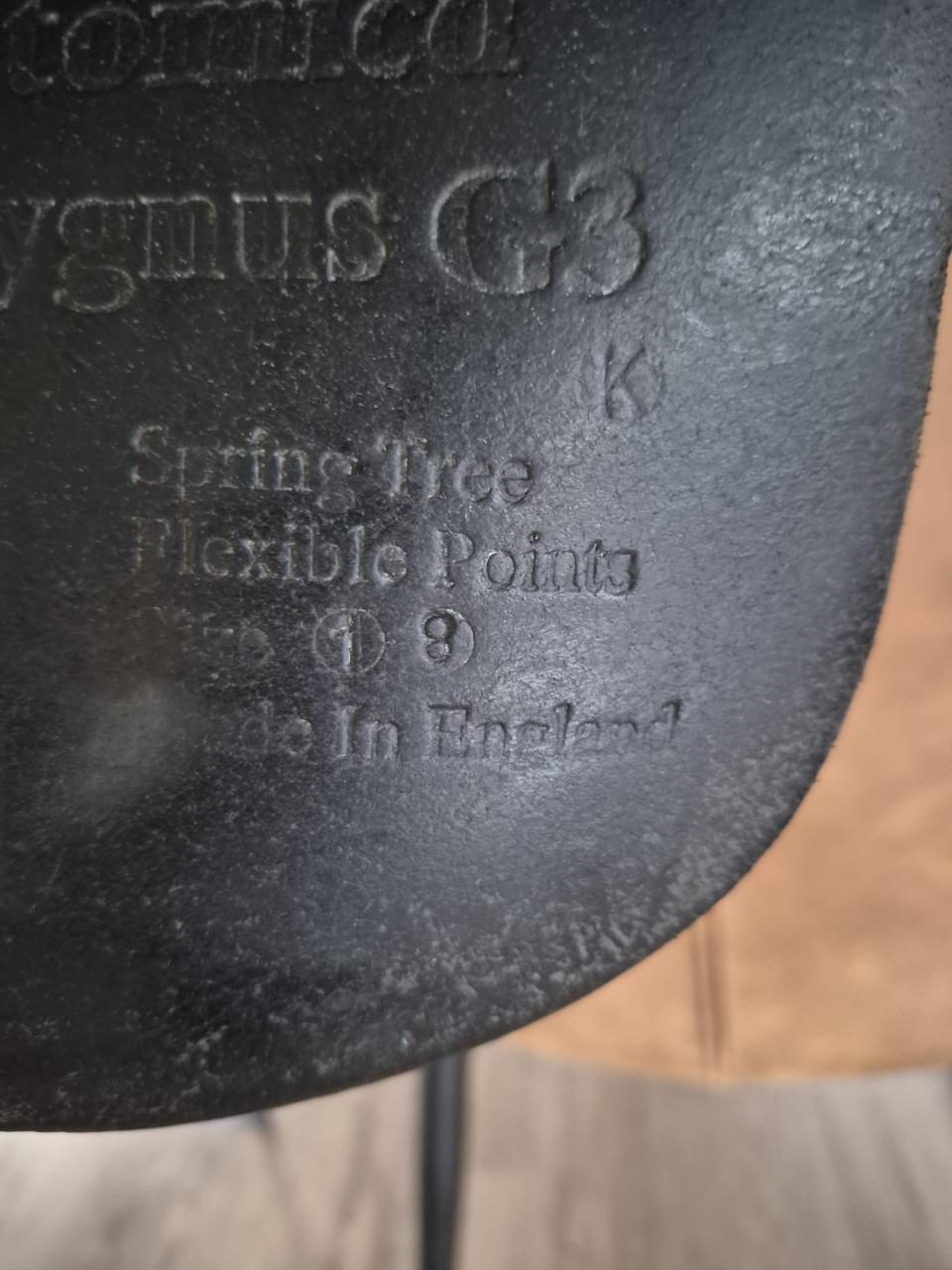 Dressuurzadel Anatomica Cygnus short roll, 18 inch