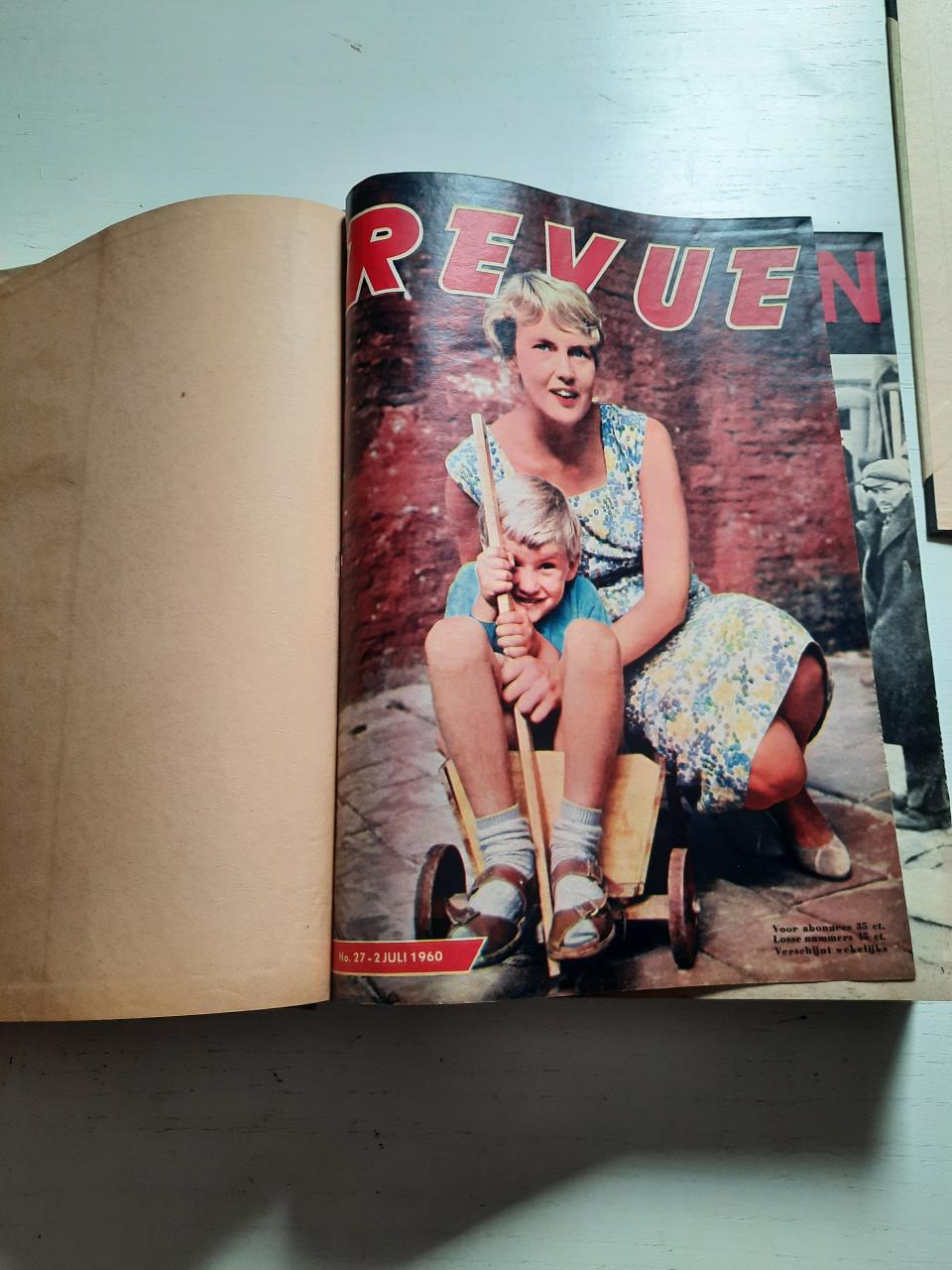 Ingebonden tijdschrift revue