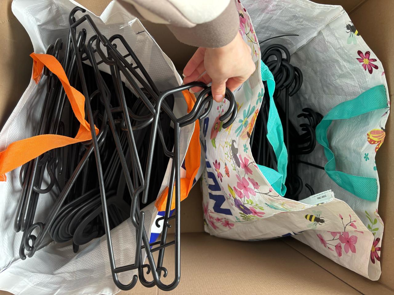 Kleerhangers 100+ stuks