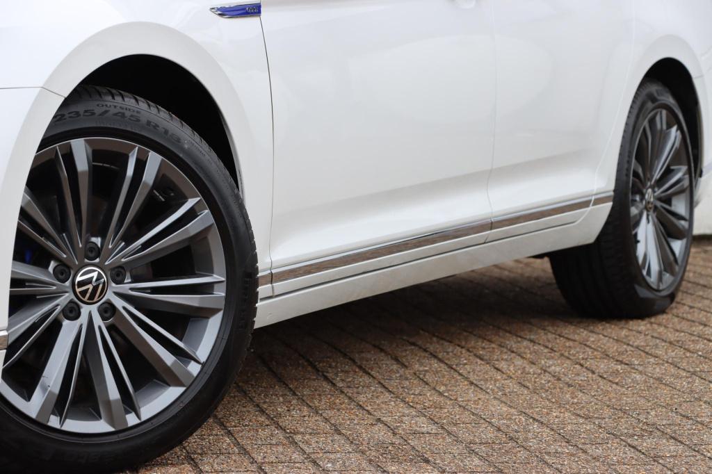 Volkswagen Passat variant 1.4 tsi phev gte business 218pk dsg6 | soh 96,9% 