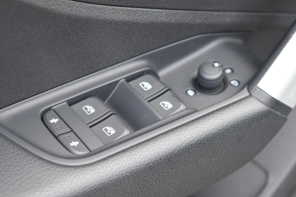 Audi Q2 35 tfsi epic | afn. trekhaak | navigatie | nap | cruise controle | 