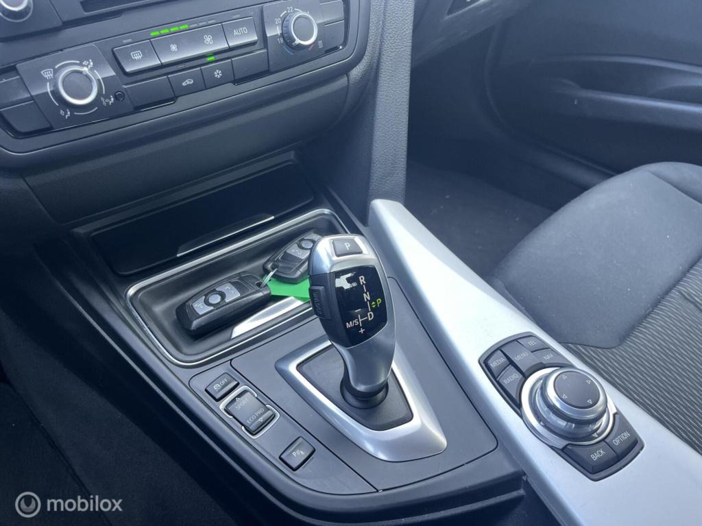 BMW 3-serie 320i high executive | orig. nl | lees tekst