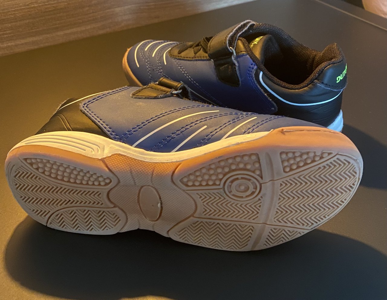 Voetbal/sport schoenen maat 29