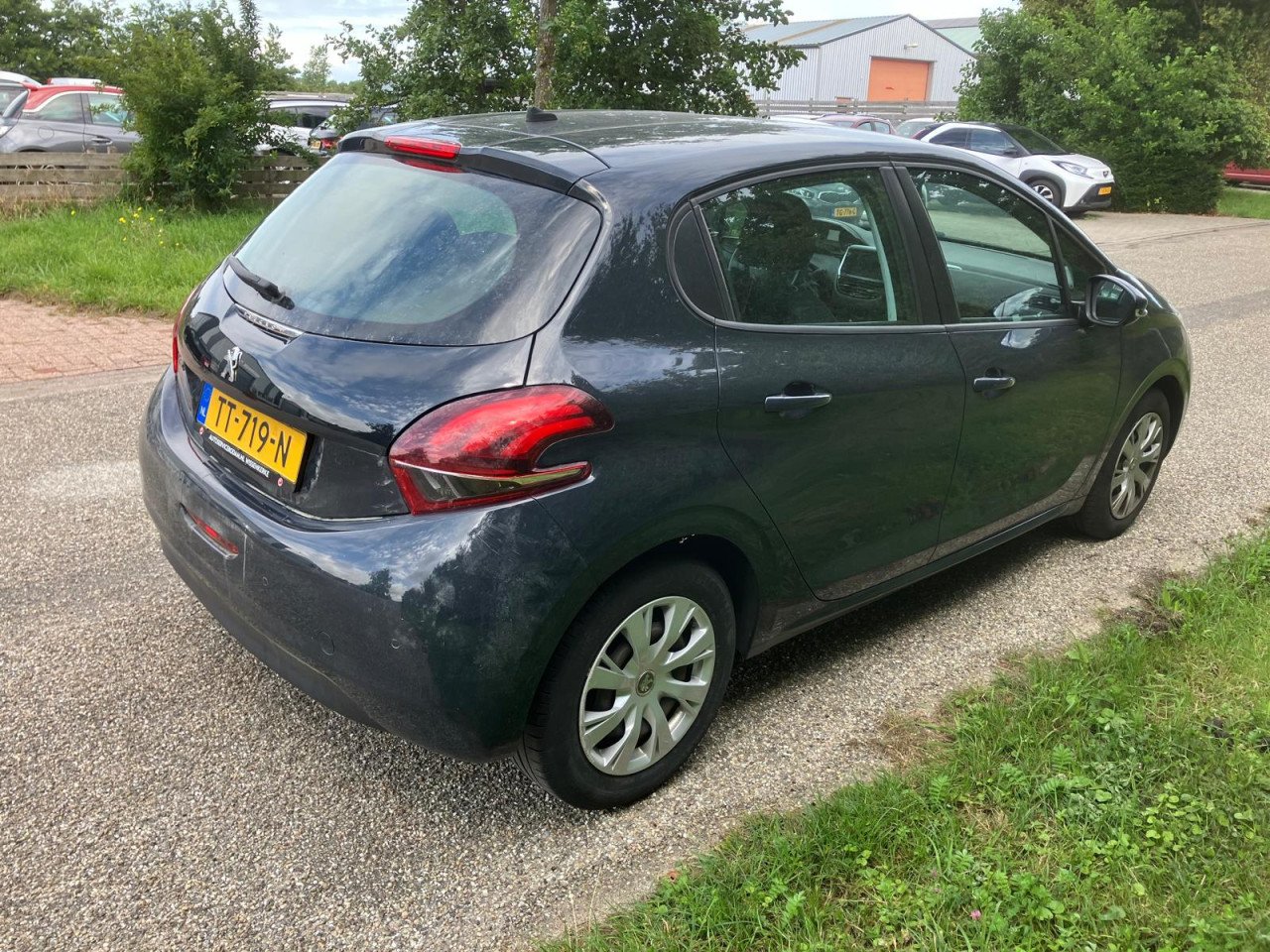 Peugeot 208 1.2