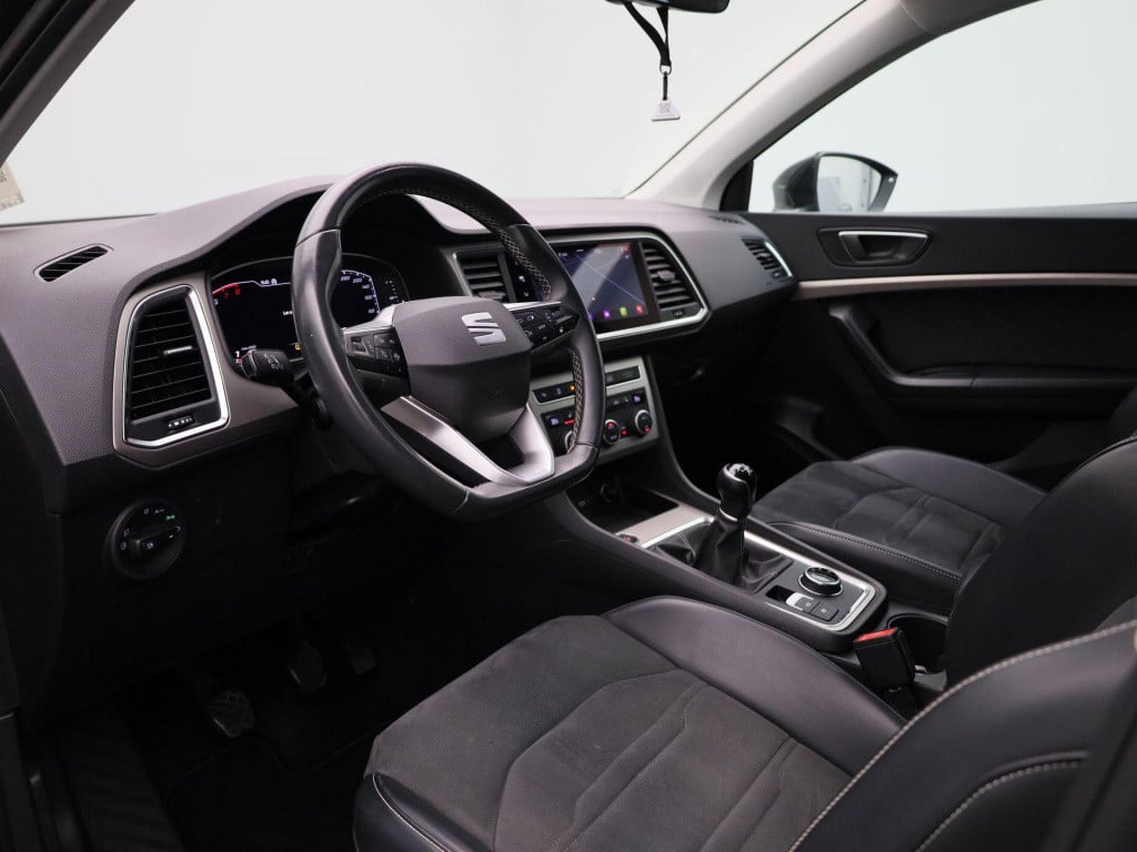 Seat Ateca 1.5 tsi xperience business intense | navigatie | apple carplay /