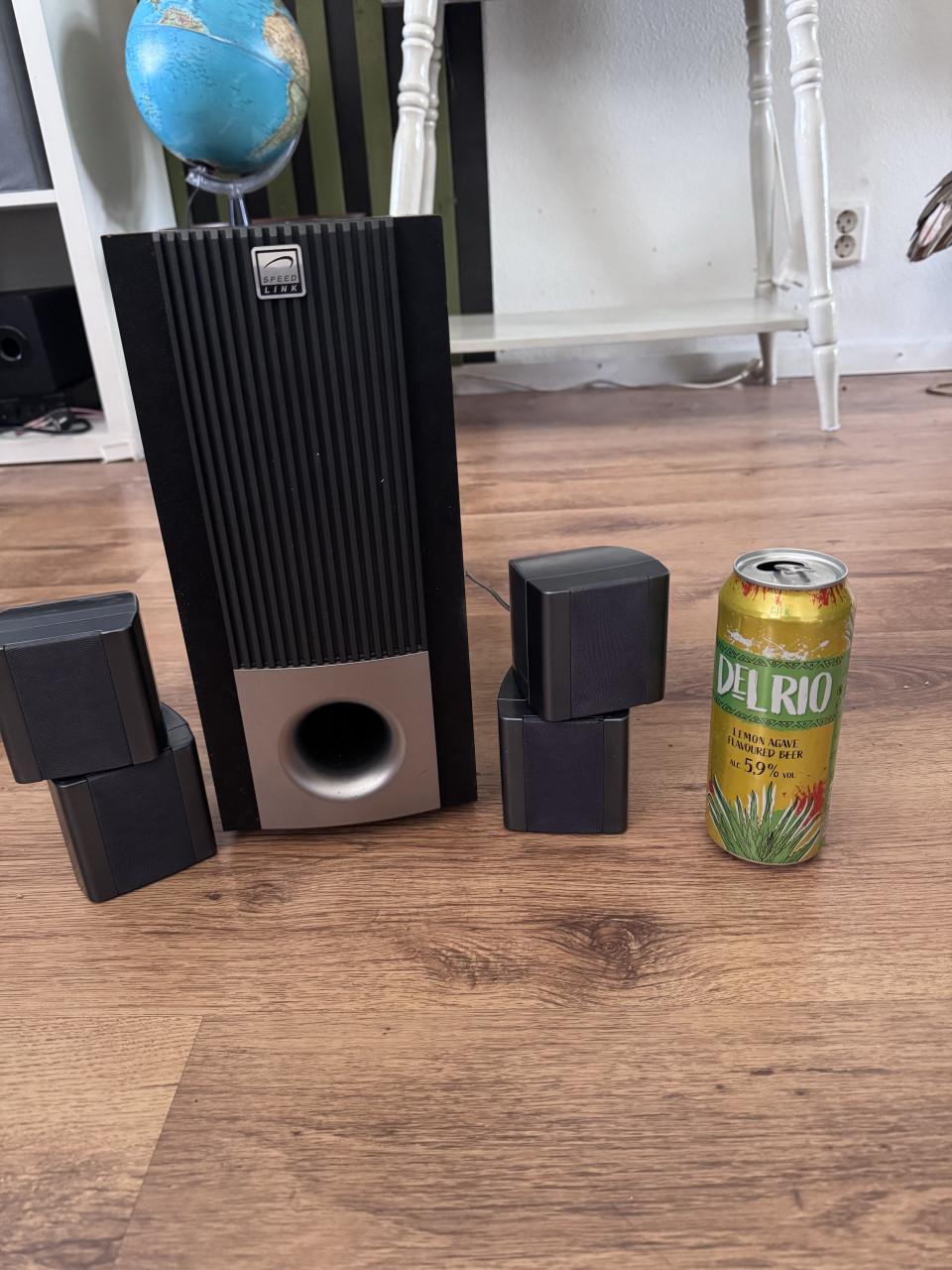 Compact draadloos 2.1 set