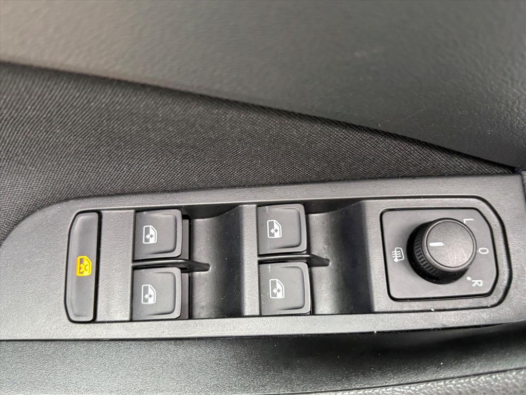 Skoda Scala 1.0 tsi 110pk sport business| carplay|panodak|17"lm| rijklaarpr