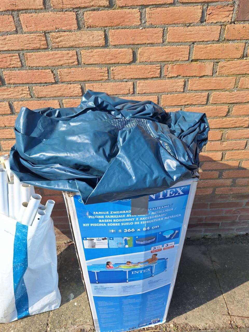 Intex zwembad 366x84 incl afdekhoes