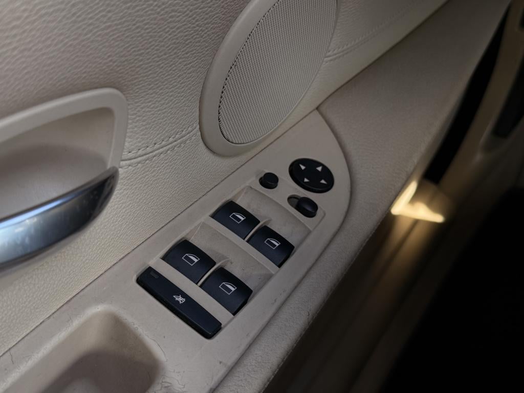 BMW 5 Serie touring 520i business line | cruise | navi | leder | stoelverwa