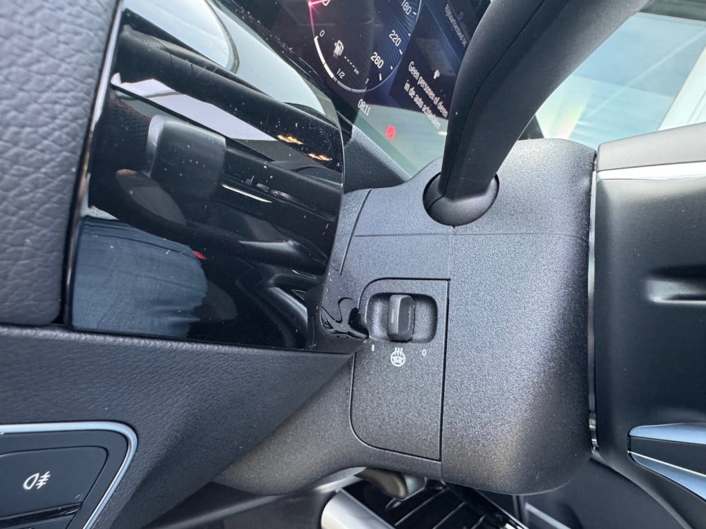 Mercedes-Benz Gla-klasse 250 e amg line automaat / panoramaschuifdak / face