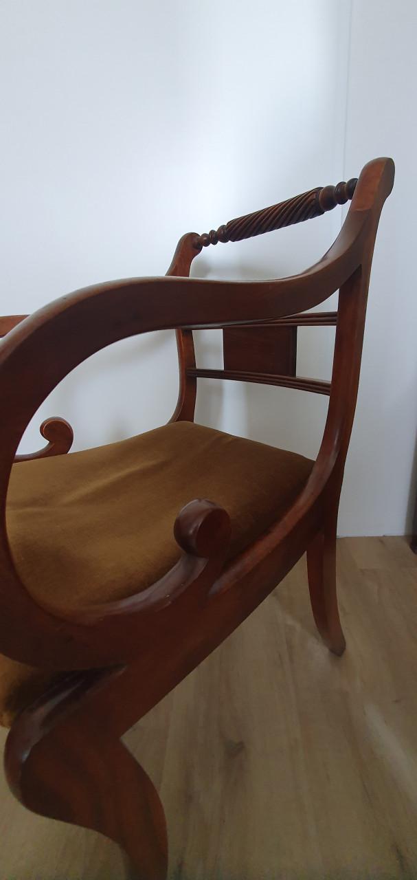 Mahonie houten stoel