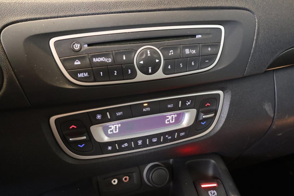 Renault Scenic 2.0 dynamique luxe, nl auto automaat navi