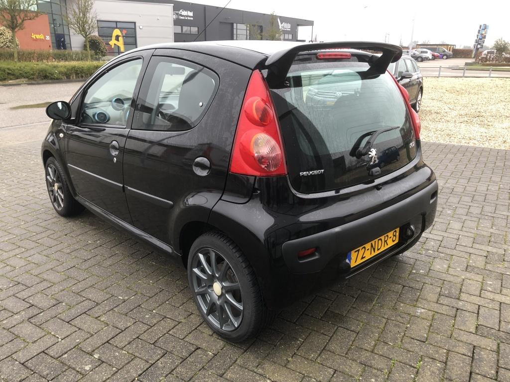 Peugeot 107 1.0-12v urban move 1e eigenaar