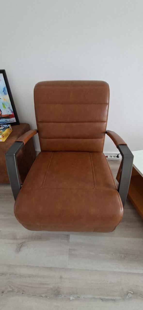 Te Koop, bruine leren fauteuil