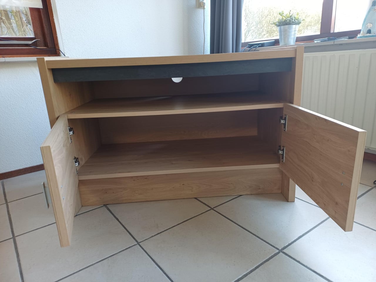 Tv meubel zo goed als nieuw