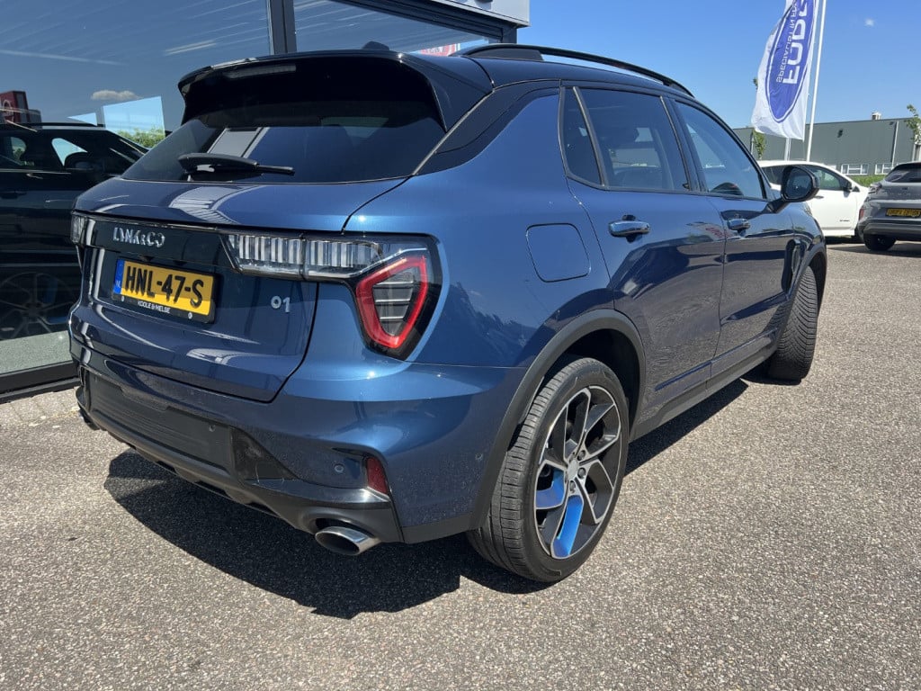 Lynk & Co 01 1.5 261pk plug in hybrid , panodak , 360gr camera , carplay
