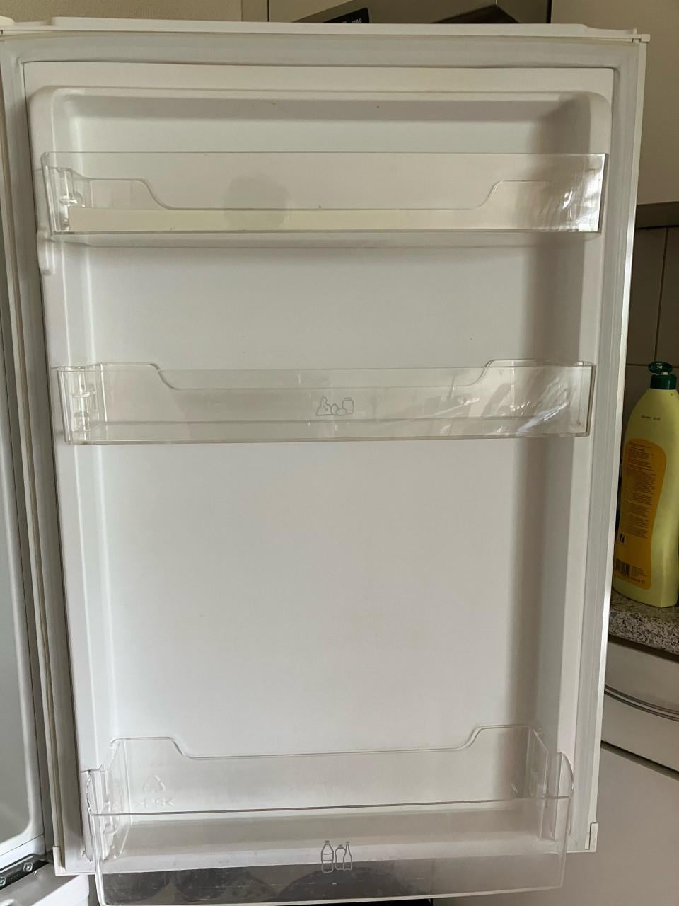 Zanussi koelkast met 2 vrieslades (geen koeriersdienst)