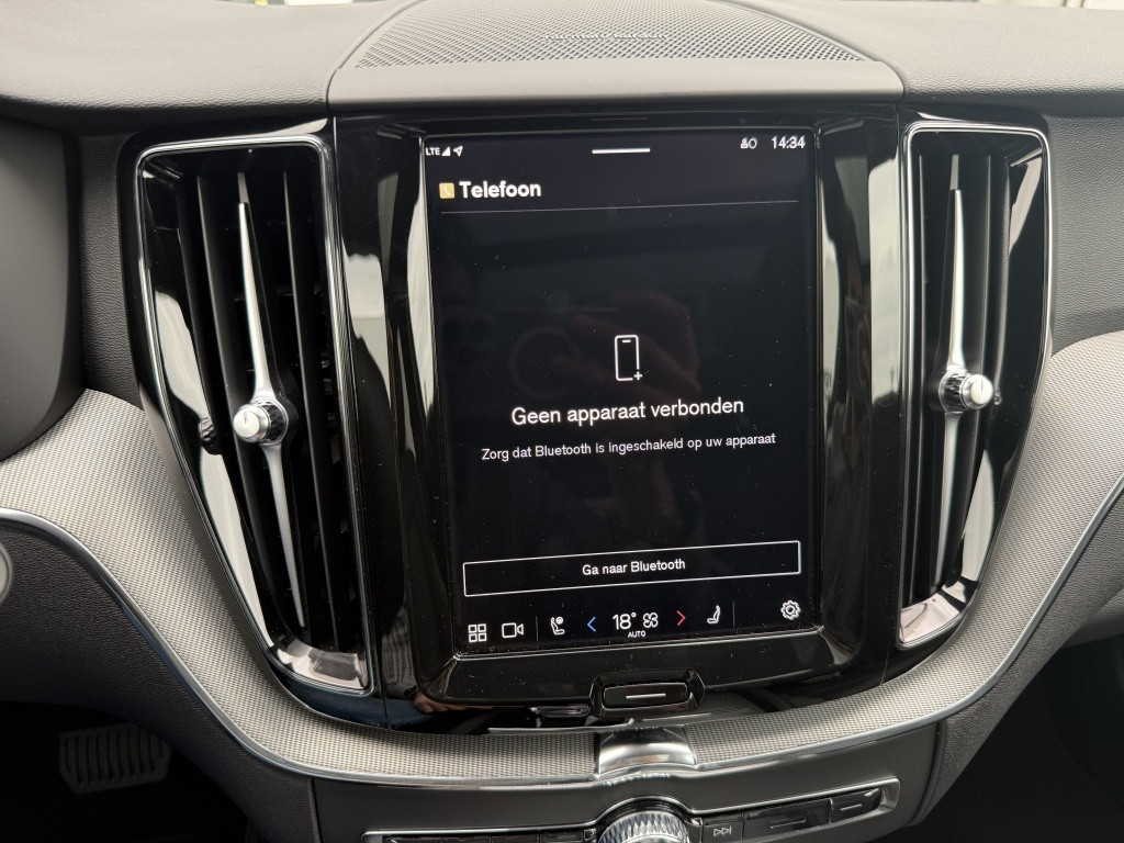 Volvo XC60 t8 455pk recharge black edition| panodak| trekhaak| adap.cruise|