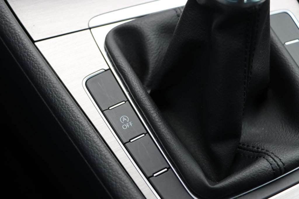 Volkswagen Golf variant 1.0 tsi connected series