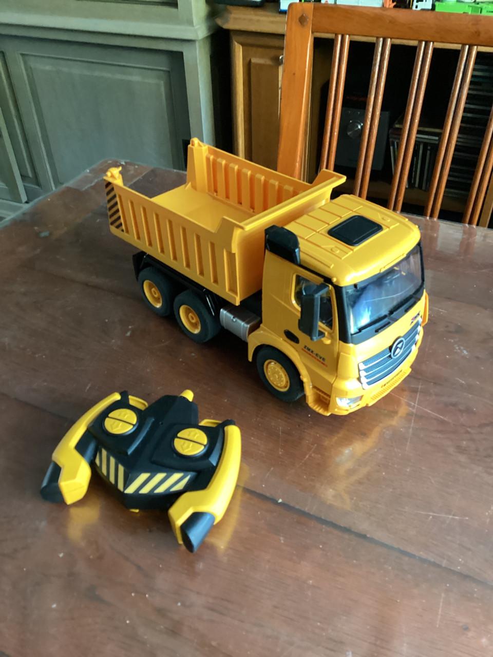Speelgoed kip vrachtwagen met afstandsbediening