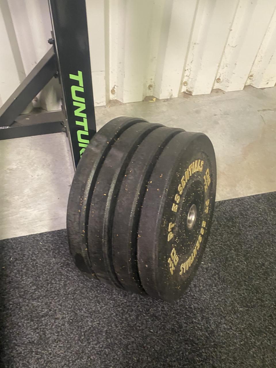 Compleet SQUAT-RACK met bar/plates en bankje